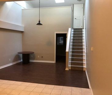 One Bedroom Plus Den - Photo 2