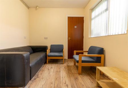 5 bedroom house to rent - Photo 2