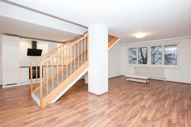 Entzückende Maisonette Wohnung in Ruhelage mit 2 Terrassen - Photo 1
