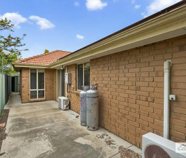 Effortless Living in Prime Location - Photo 6