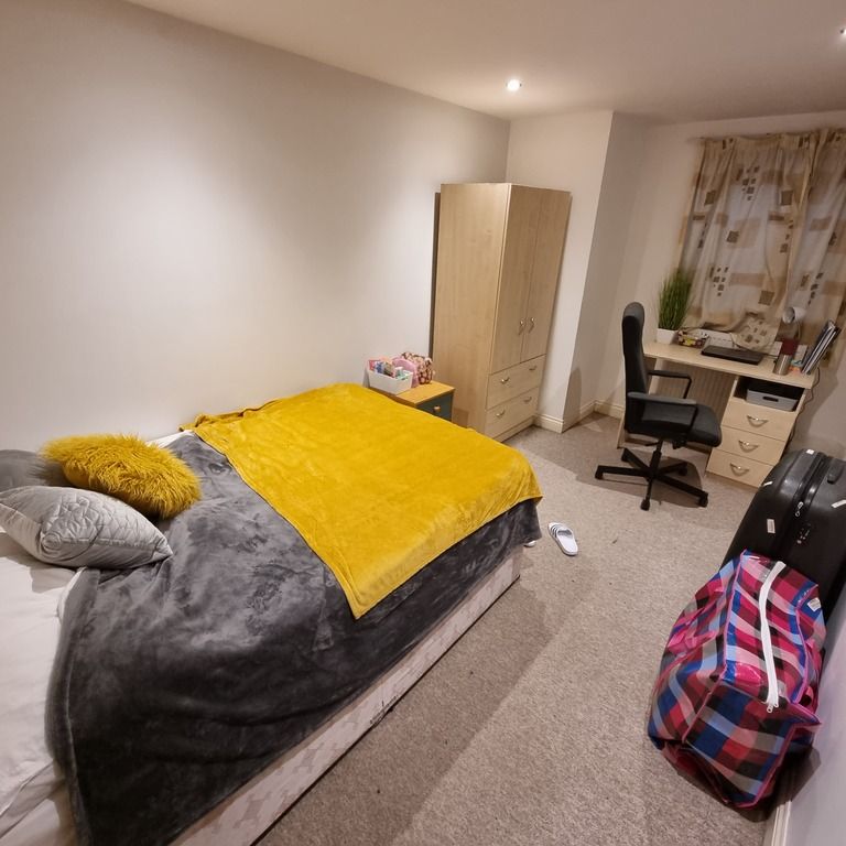 3 Bed Student Accommodation - Photo 1