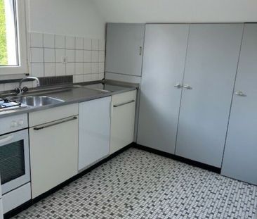 Renovierte 2- Zimmerwohnung an zentraler Lage zu vermieten - Photo 3