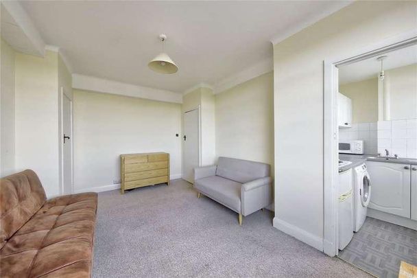 Du Cane Court, Balham High Road, Balham, London, SW17 - Photo 1