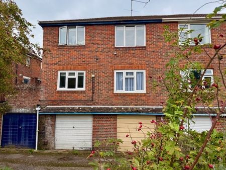 2 bedroom apartment to rent Cornwall Road, Midanbury, Southampton - Photo 2