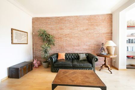 Carrer d'Enric Granados, Barcelona, Catalonia 08008 - Photo 2