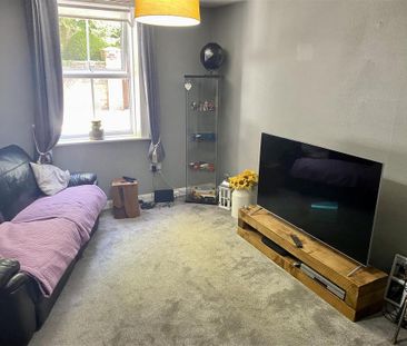 2 bedroom cottage to rent - Photo 1