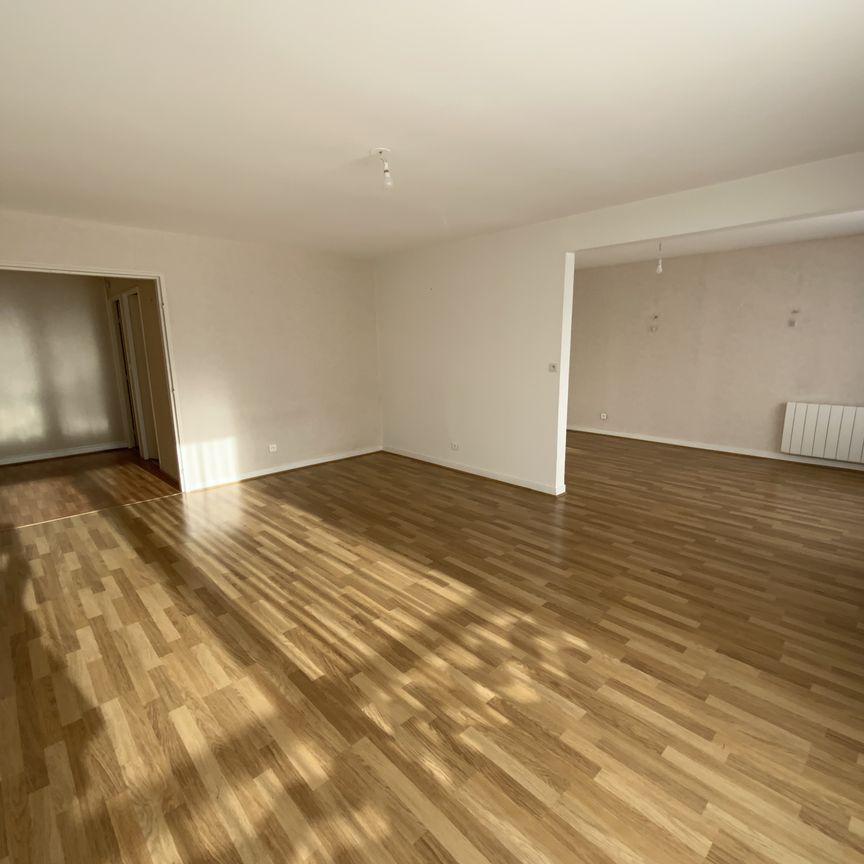 Location Appartement 5 pièces 103m² EVREUX 27000 - Photo 1