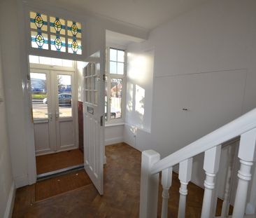 Flat to rent - Bromley Road, Catford, SE6 - Photo 4