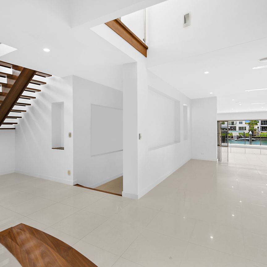 2208 Taromeo Court, Hope Island QLD 4212 - House For Rent | Domain - Photo 1