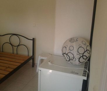 Γκαρσονιέρα προς ενοικίαση 220 € - Photo 1