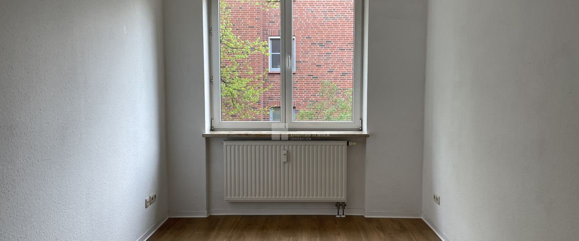 Neue Küche Neuer Fußboden 3 Zimmer 1.Obergeschoss Balkon Mühlentwiete - Photo 1