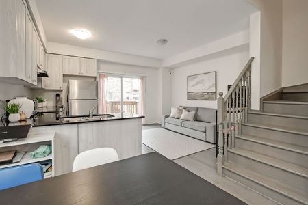 For Lease - 3966 Koenig Road, Burlington, Ontario - Photo 2