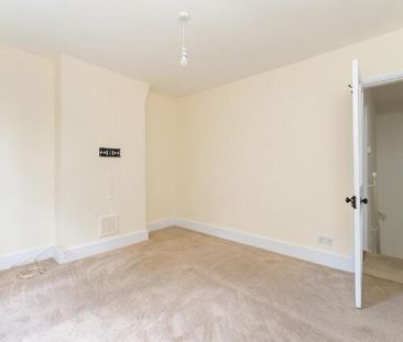 1 bedroom semi-detached house to rent - Photo 5
