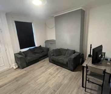 2 bedroom house to rent - Photo 3