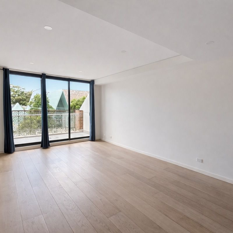 Three bedroom apartment in Rosebery - Photo 1