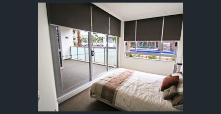 Spacious 2 bedroom apartment in the heart of Newington. - Photo 5