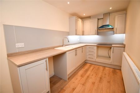 Market Street, Wirral, CH47 3BD - Photo 3