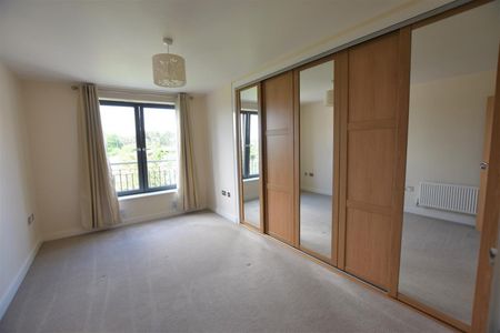 2 BED Apartment To rent - Photo 3
