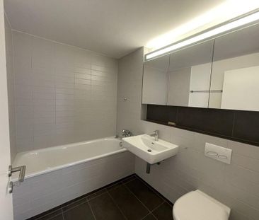 Nähe WestSide: Top moderne Wohnung mit 2 grossen Balkonen - Photo 4