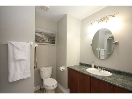 For Lease - 24 Wallsend Avenue, Kanata, Ontario - Photo 2