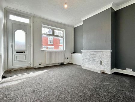 2 bedroom terraced house to rent - Photo 5