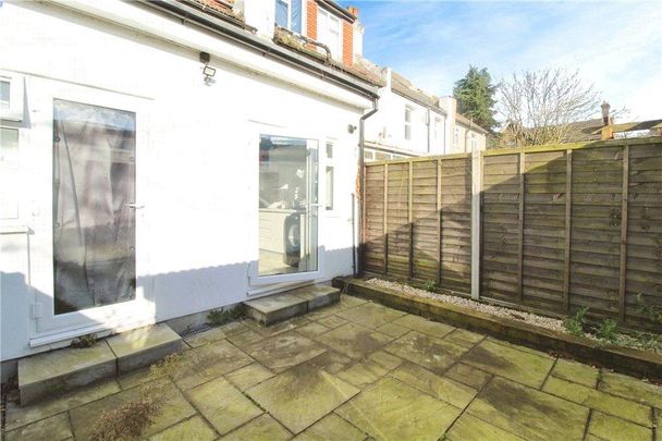 1 bedroom in a house share to rent - Photo 1