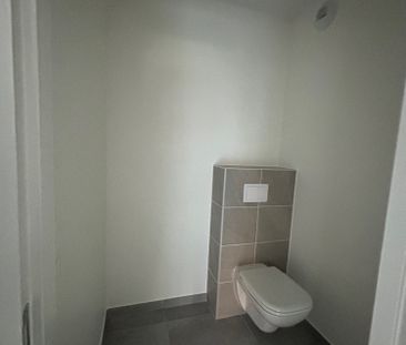 Location Appartement 3 pièces 64m² THONON LES BAINS 74200 - Photo 4