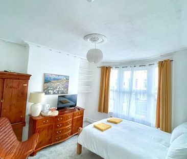 6 Bed Terraced House, Newmarket Road, BN2 - Photo 6