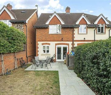 Tilford Street, Tilford, Farnham, Surrey, GU10 - Photo 2