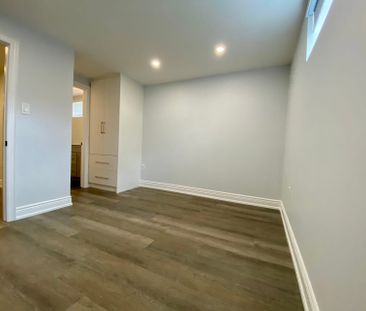 For Lease - 1209 Verhoeven Court, Mississauga, Ontario - Photo 3