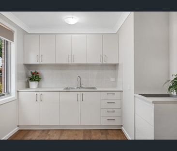 One bedroom unit with adaptable living options - Photo 4