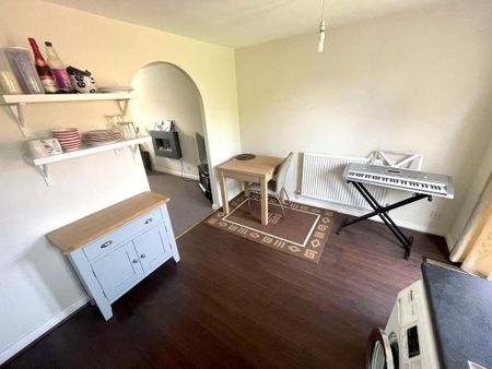 2 bedroom terraced house to rent - Photo 5