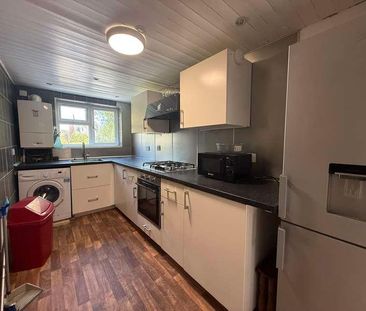 Harrison Road, SO17 - Photo 4