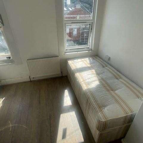 Moorefield Road, Tottenham, N17 - Photo 1