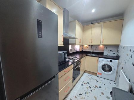 2 bedroom apartment to rent - Photo 5