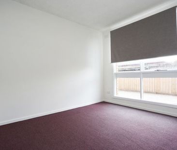 Beautiful 2 Bedroom Unit - Photo 5