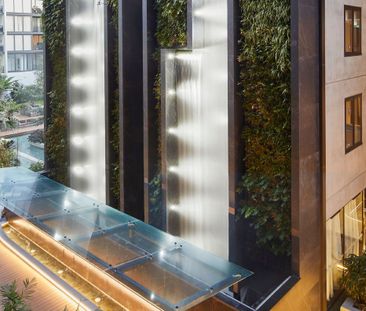 Stunning Waterfall Apartment - Photo 1