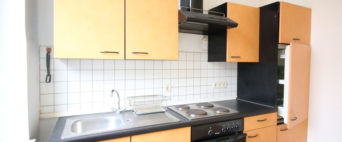 STUDENTEN AUFGEPASST! GEMÜTLICHES APARTMENT NAHE DES KREFELDER AMTSGERICHTS ZU MIETEN! - Photo 1