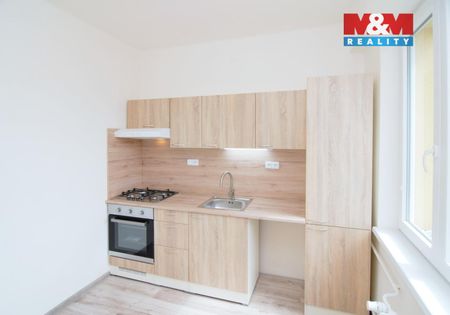 Pronájem bytu 2+1 57 m² - Fotografie 2