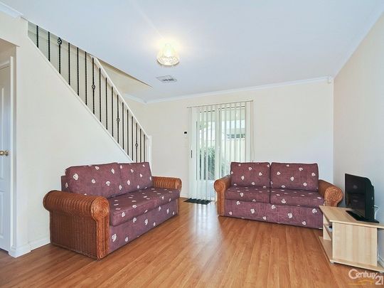 Green Reef Beach House | Furnished Short Term - Photo 1