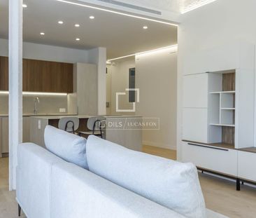 Excellent 4 Bedroom apartment for rent in Sant Francesc, Valencia - Photo 2