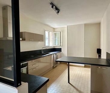 Location Appartement 3 pièces 94m² - Photo 4