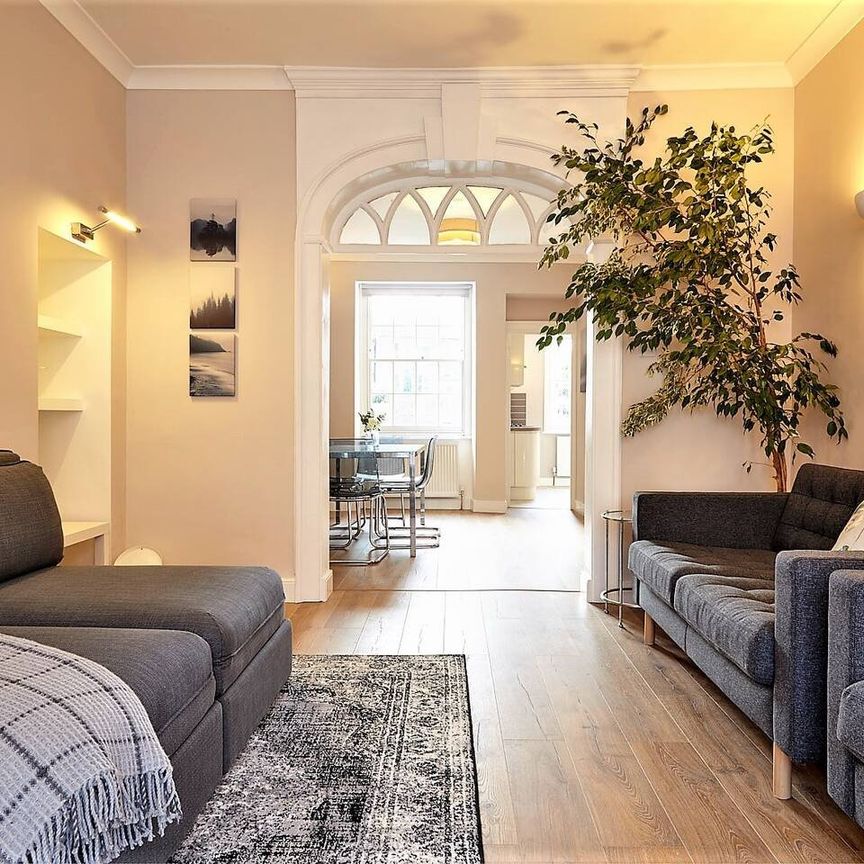 2 Bed Maisonette, Hotwell Road, BS8 - Photo 1