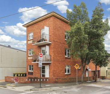 Charming Studio Apartment in the Heart of Erskineville - Photo 2