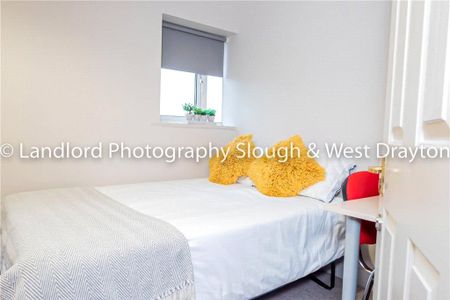 Park Barn East, Guildford, Surrey, GU2 8EW - Photo 3