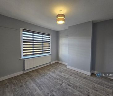 4 bedroom terraced house to rent - Photo 6