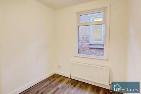 3 bedroom detached house to rent - Photo 4