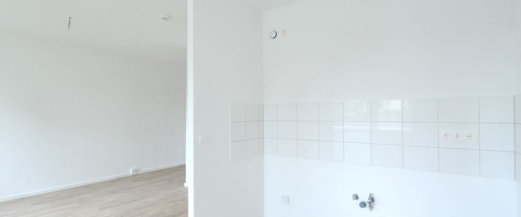 Studis aufgepasst: 2 Zimmer mit Balkon und Aufzug - Photo 1