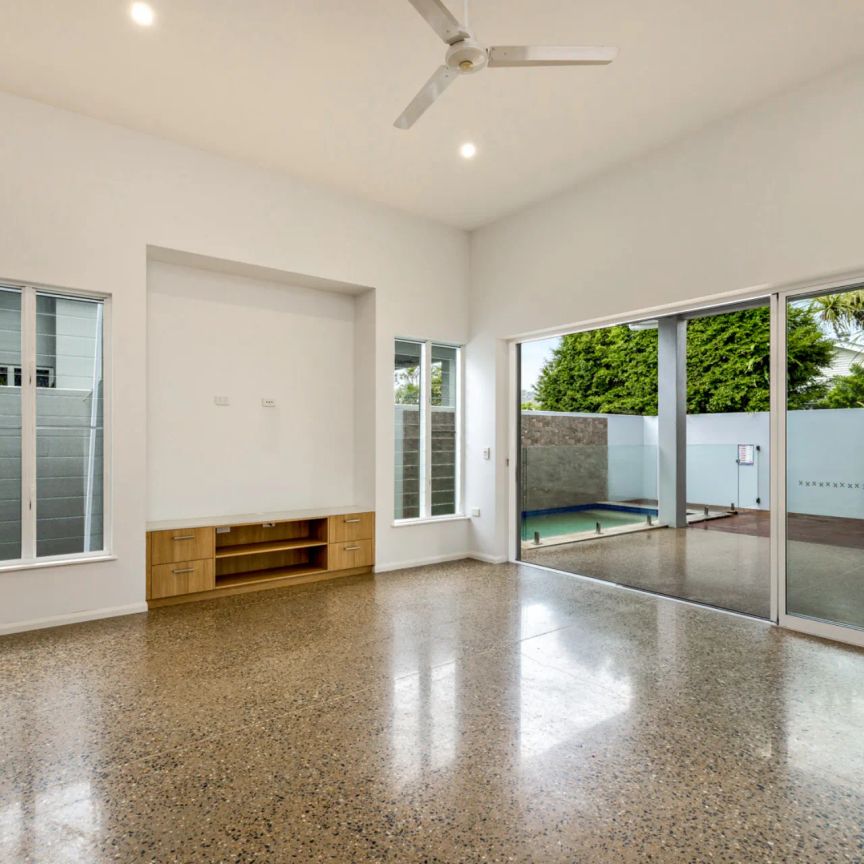 Modern, light-filled home in the heart of Edge Hill - Photo 1