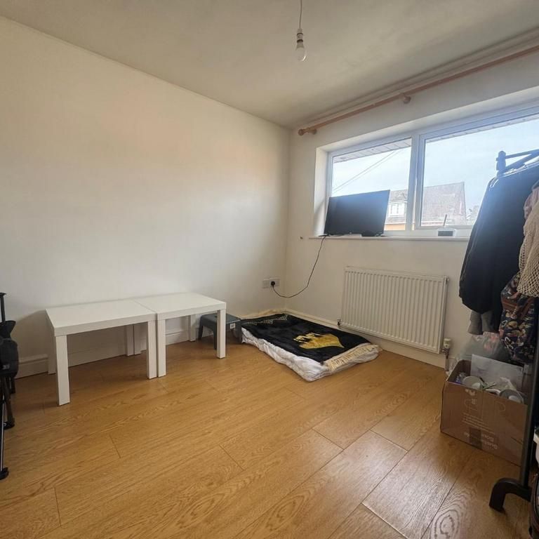 2 bedroom house to rent - Photo 1